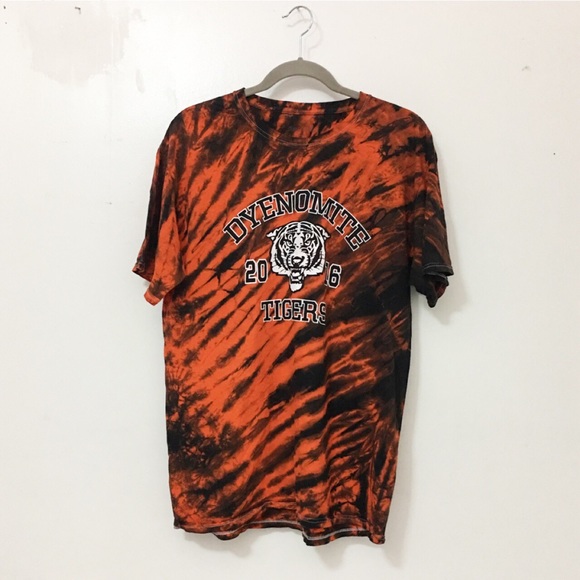 Vintage Other - Used/ tie dye tiger print graphic tee Vintage Other - Used/ tie dye tiger print graphic tee